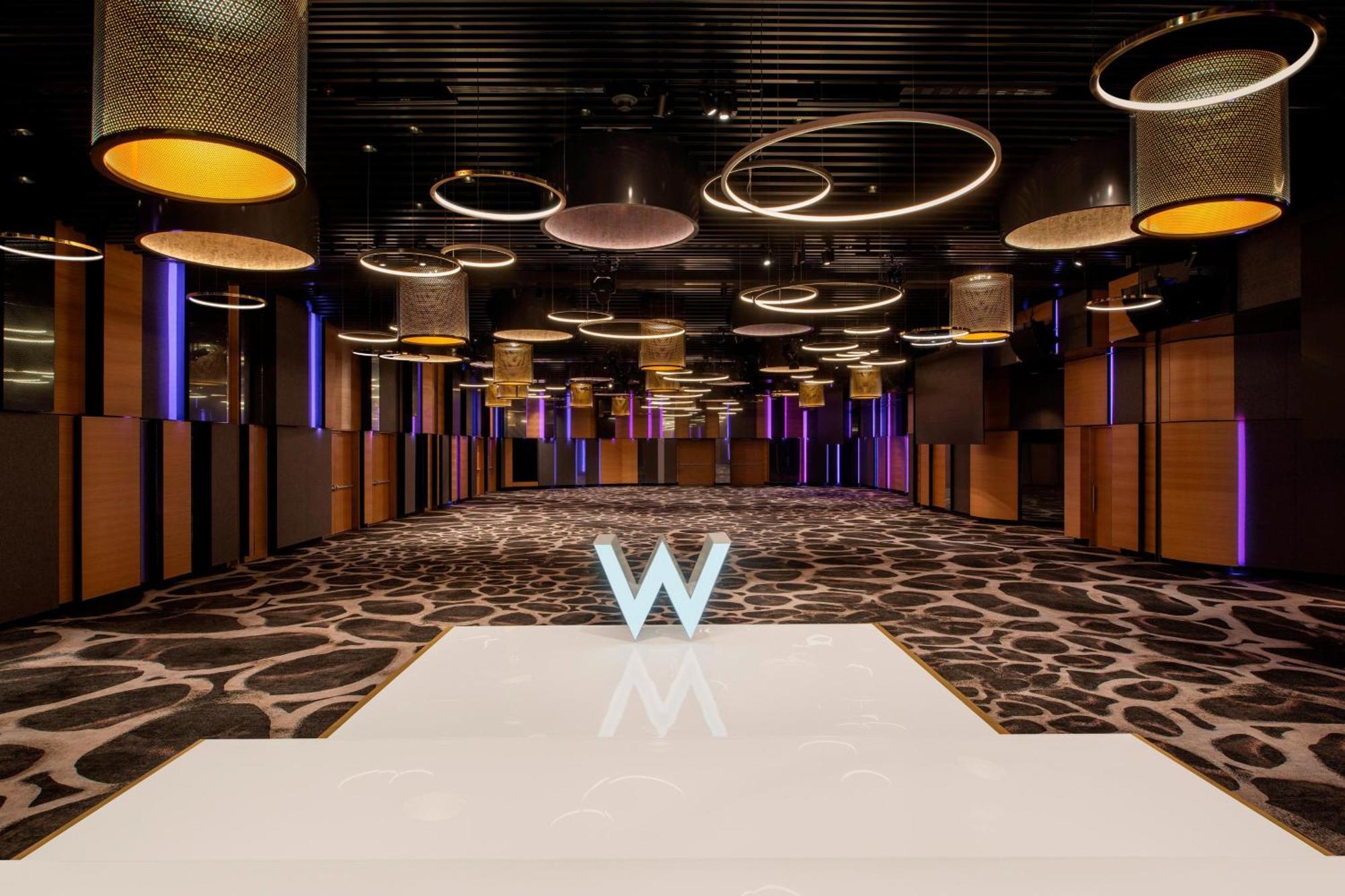Отель W Брисбен Экстерьер фото The W Lobby